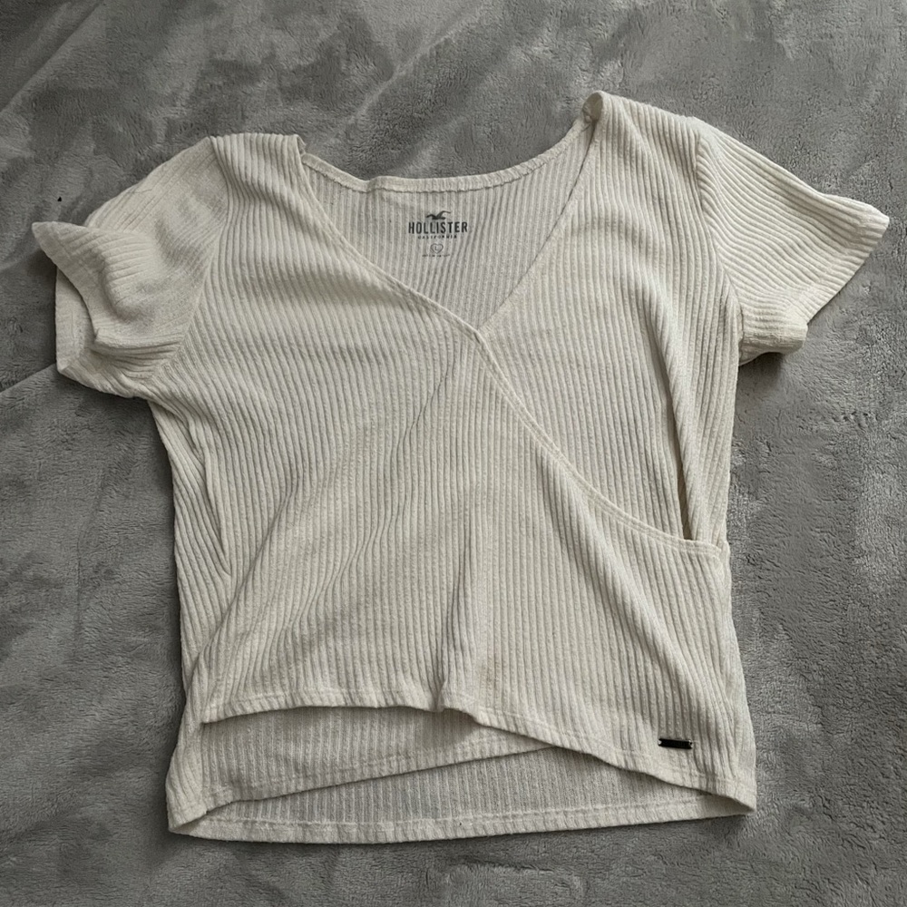 Hollister cross over ribbed top